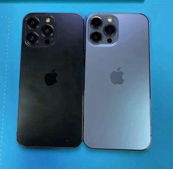 iPhone 14 Pro模型与iPhone 13 Pro对比,背部改变明显